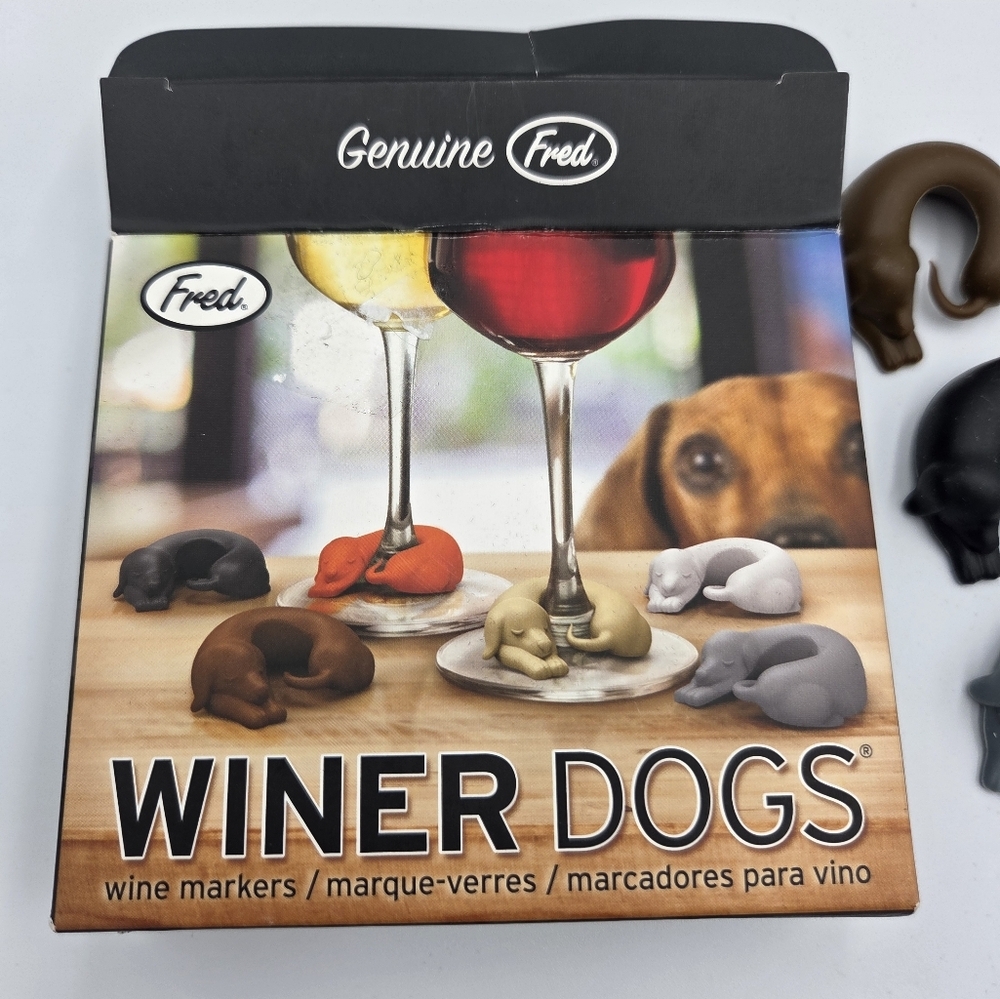 Winer Dog Dachshund Wine Glass Charms Wiener Markers by Genuine Fred  NIB
